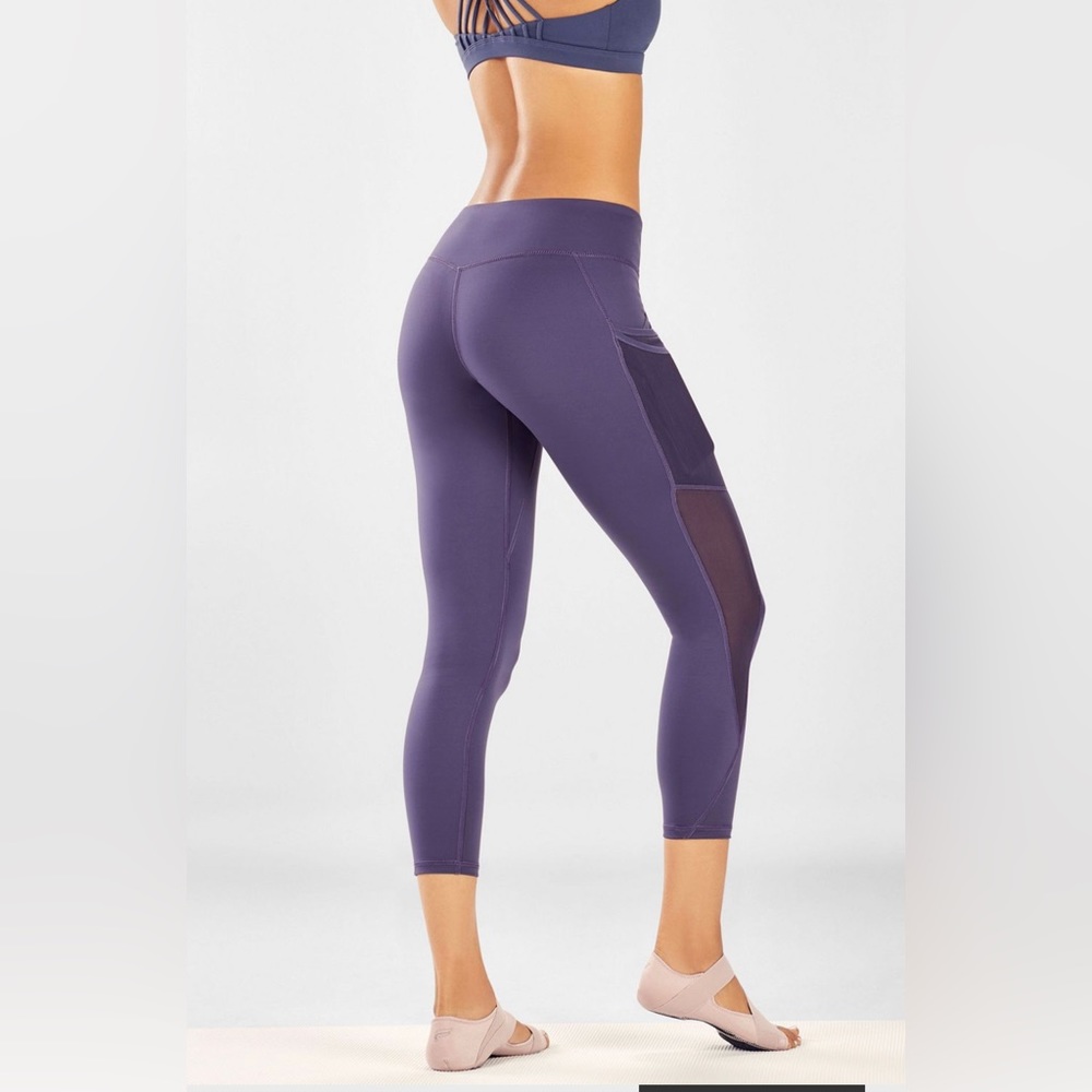 Fabletics Trinity Motion365 Midrise 7/8 Legging - image 1
